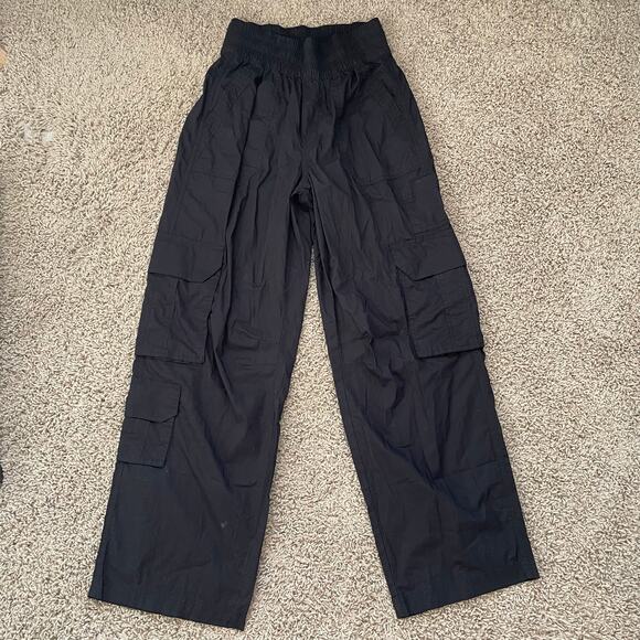NWT Aerie Easiest Cargo Pant in black size XS pull-on high rise baggy - Picture 5 of 13